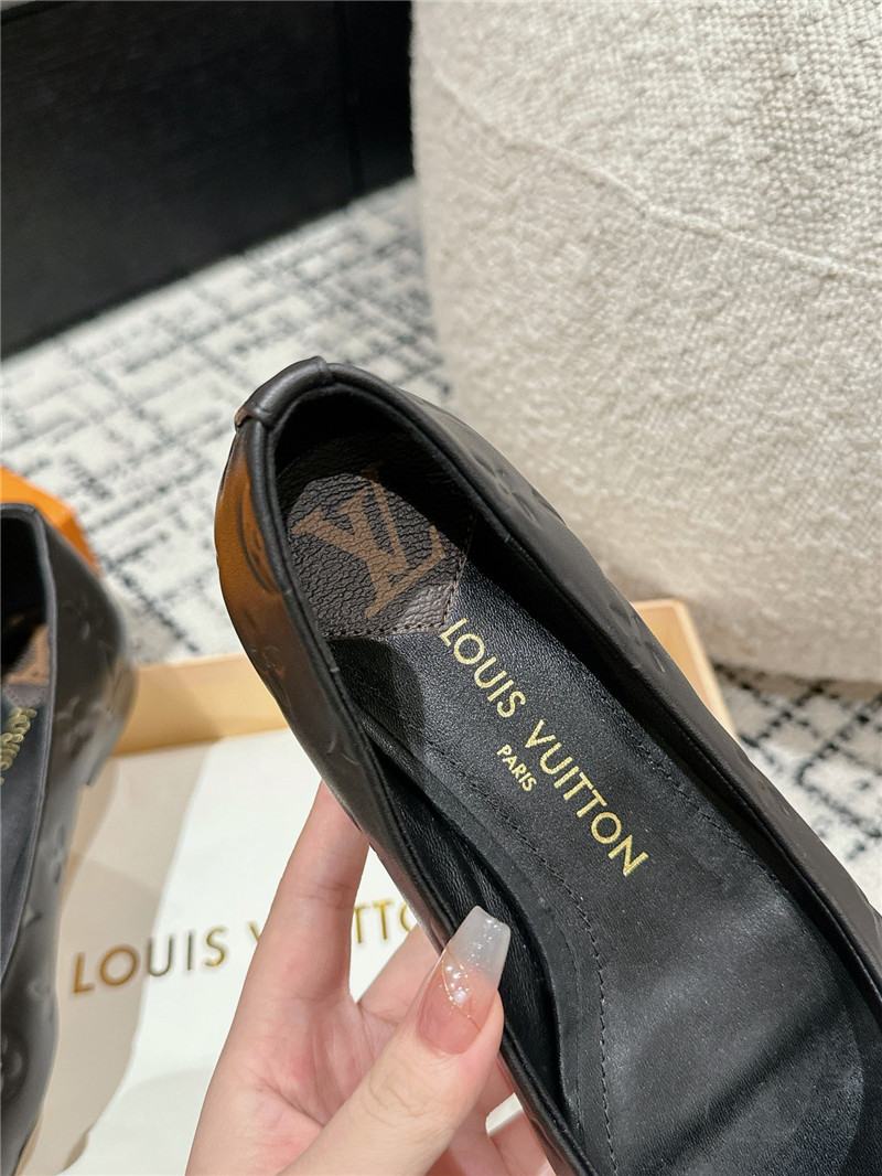 l0vis Vvtt0n nina black monogram ballerina flats