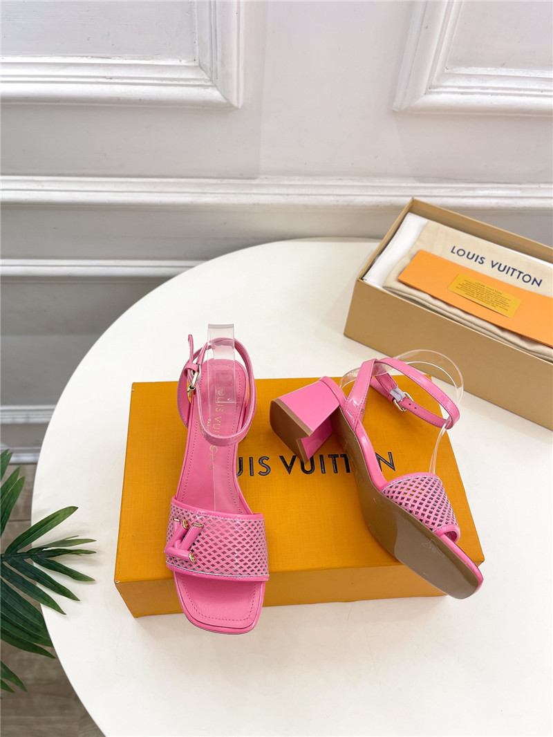 l0vis Vvtt0n shake sandal in pink perforated calf leather