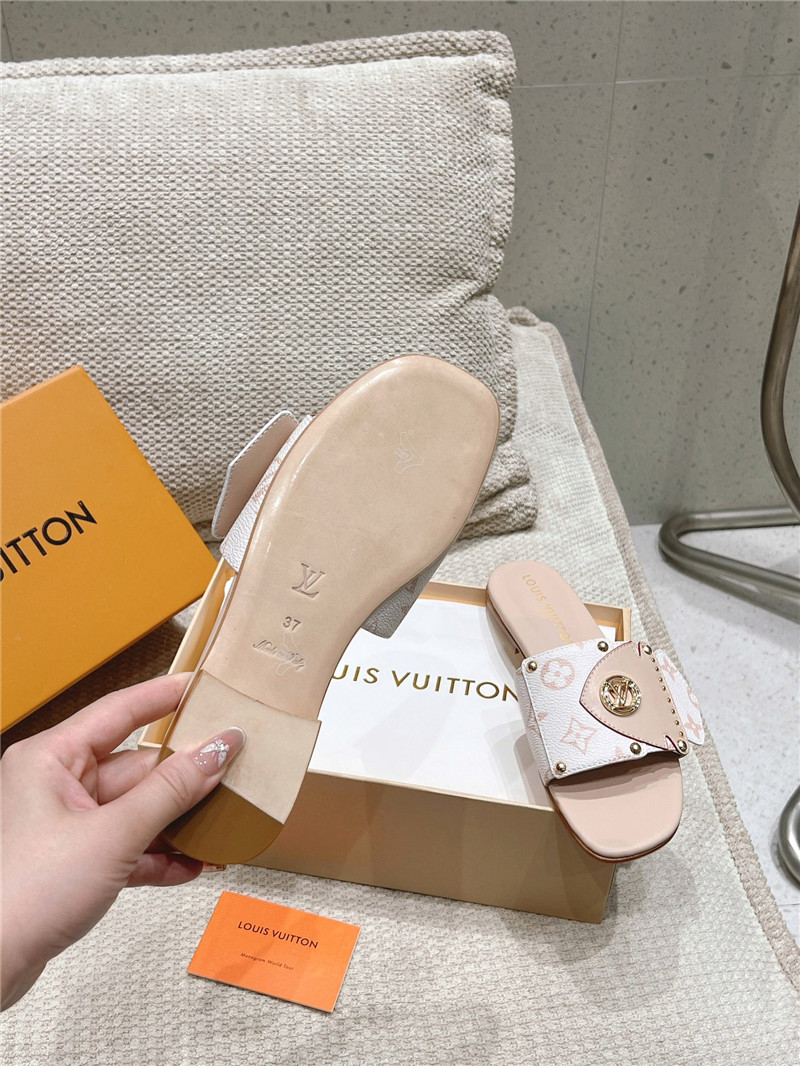 l0vis Vvtt0n lv frame flat mule beige