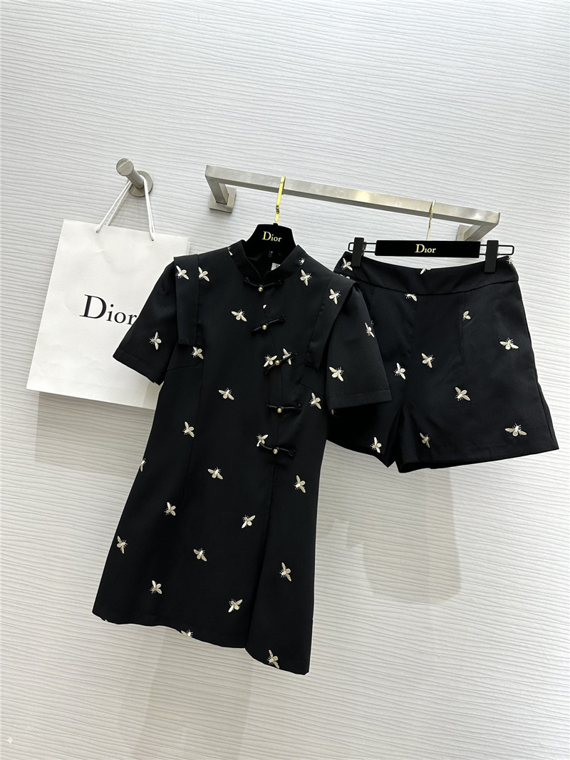 D10r bee embroidered suit replica clothing sites