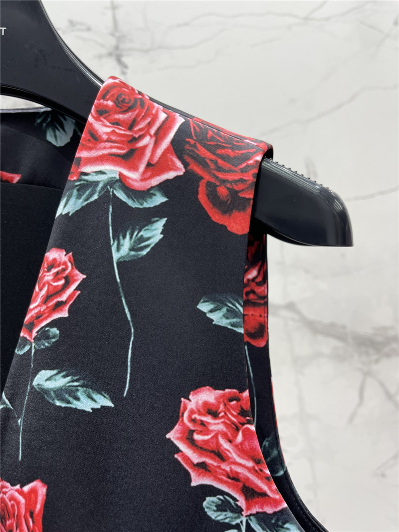 Sa1nt Lau*nt rose print jersey vest