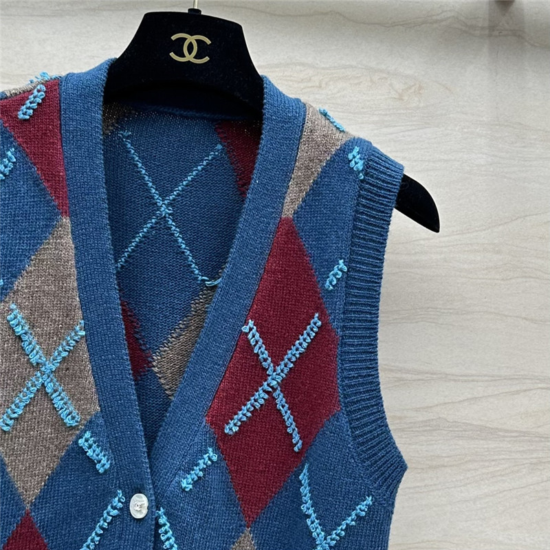 ch**el D1am0nd jacquard knit vest in navy