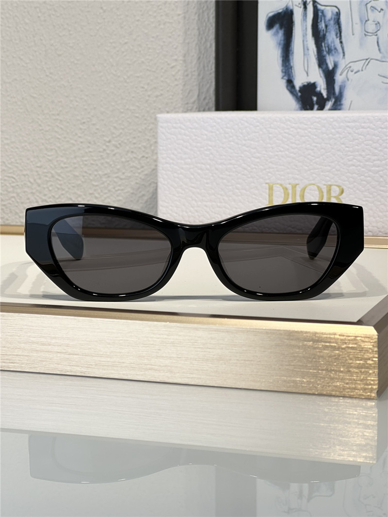 D10r new cat-eye sunglasses