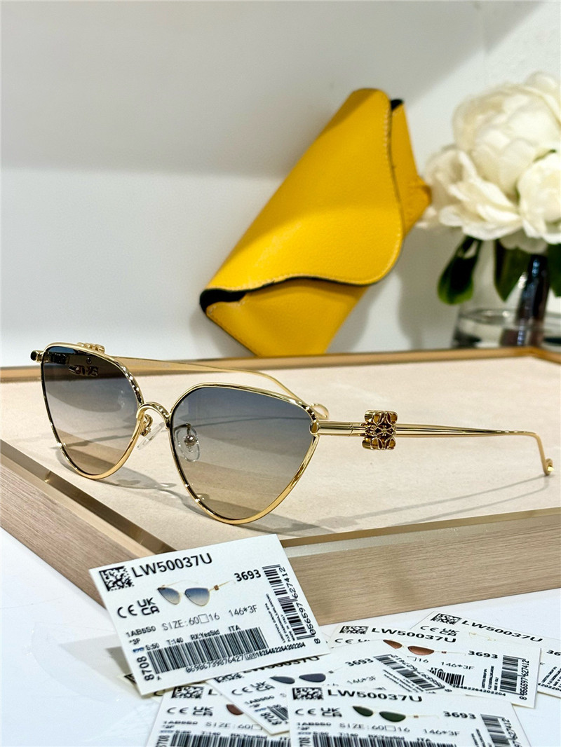 L0ew* retro cat eye sunglasses