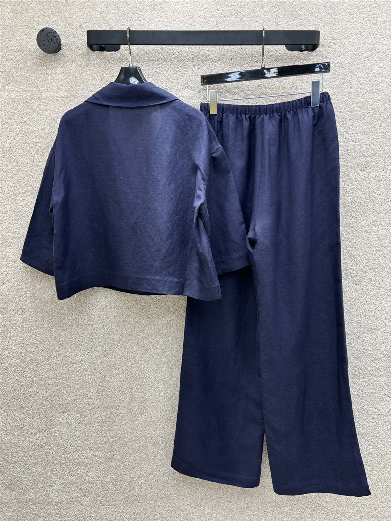 Va1e*ntin0 linen casual suit replica clothing sites