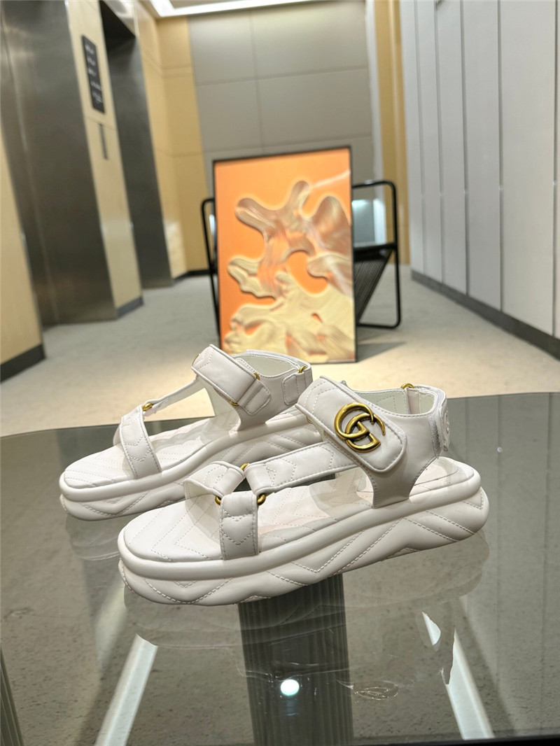 Gvc*1 double g strappy house sandals in white quilted leather