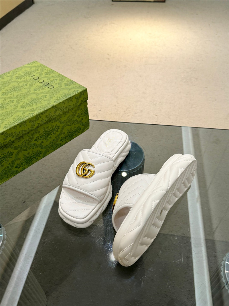 Gvc*1 gg marmont white quilted leather slide sandals
