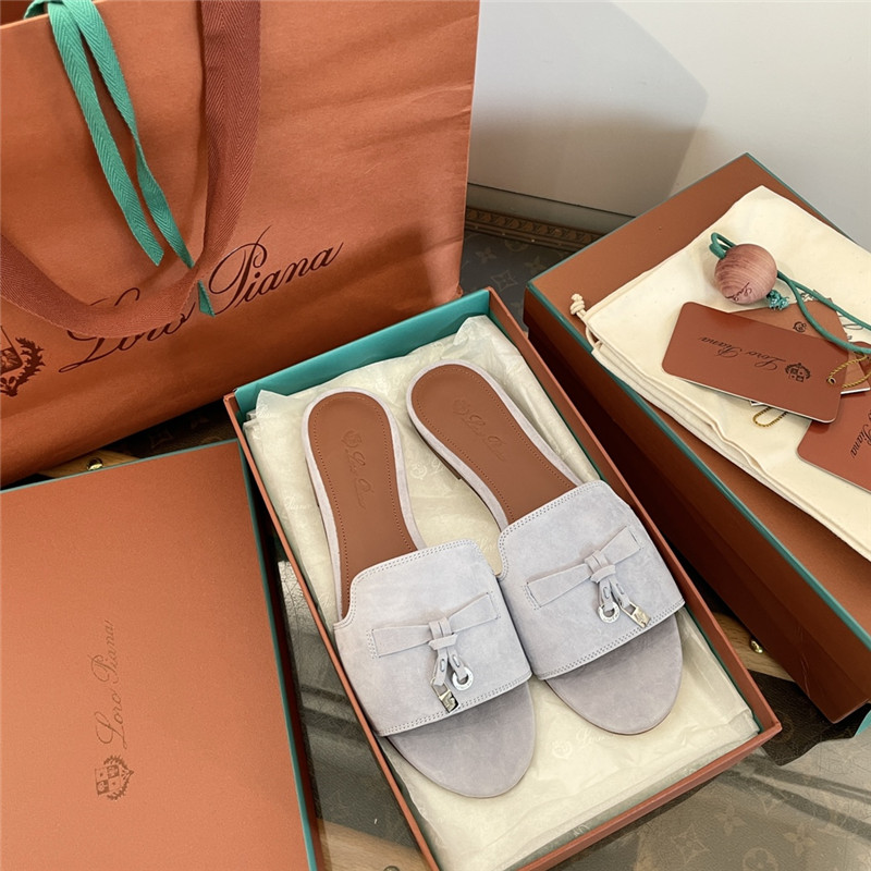 L0r0 P1ana summer charms sandals in powder pearl suede