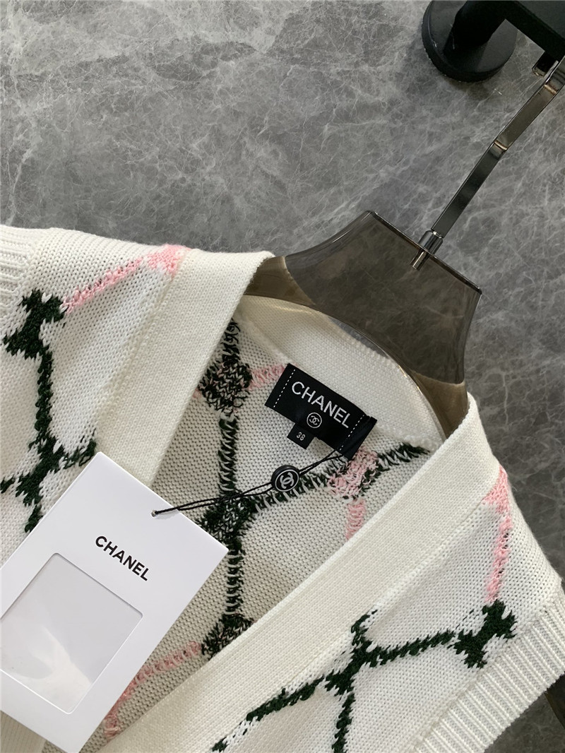 Ch**el knitted v-neck vest replica designer clothes