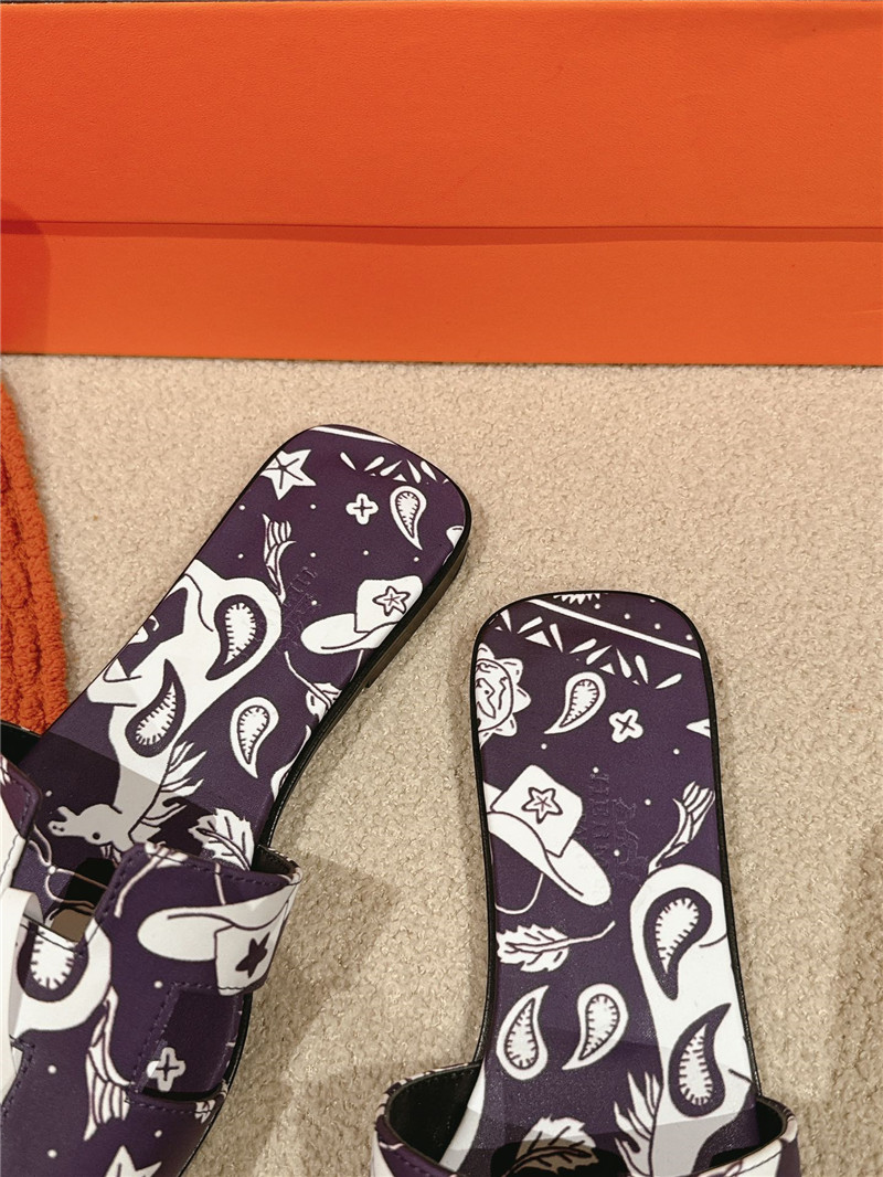 H**me5 oran sandal with black animaux bandana