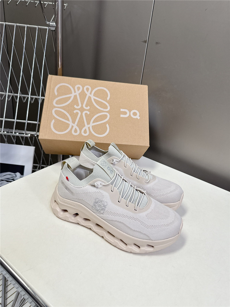 L0ew* + on cloudtilt 2.0 stretch sneakers in gray