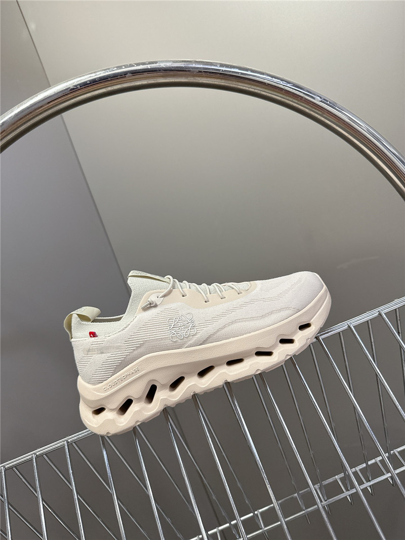 L0ew* + on cloudtilt 2.0 stretch sneakers in gray