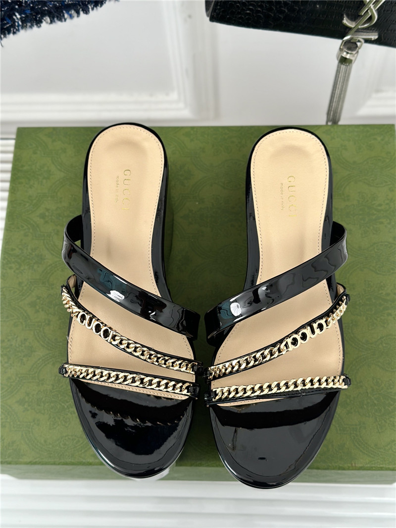 Gvc*1 signoria chain strappy platform slides in black