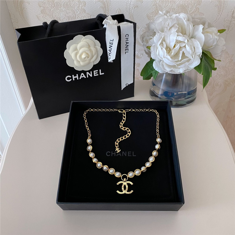 Ch**el pearl double c necklace