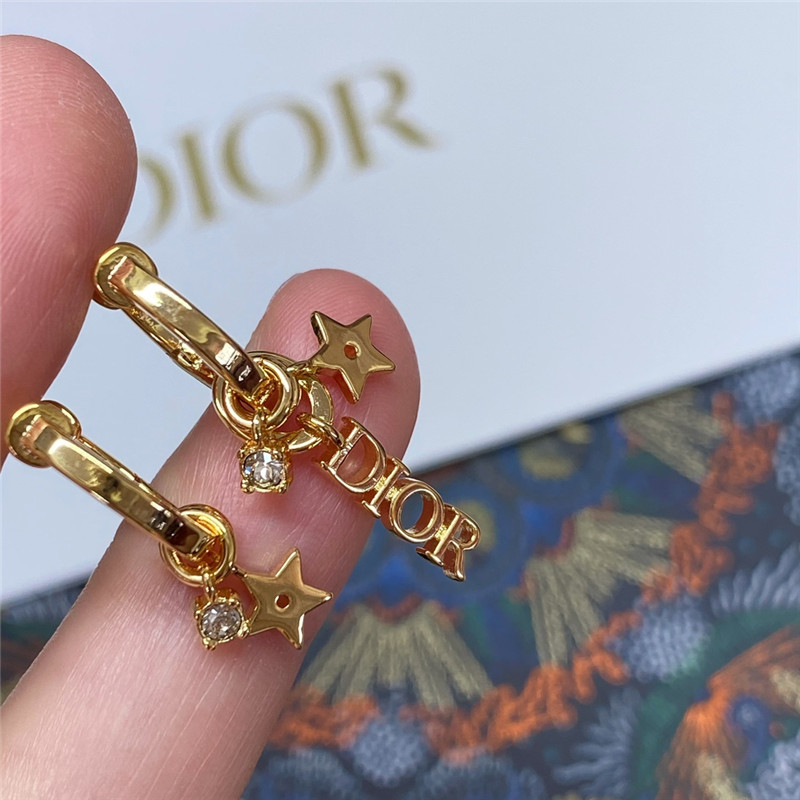 D10r new left and right asymmetrical earrings