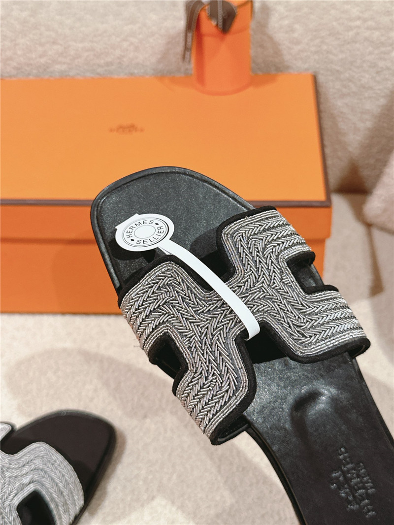 H**me5 oran sandal in black suede goatskin and dabka