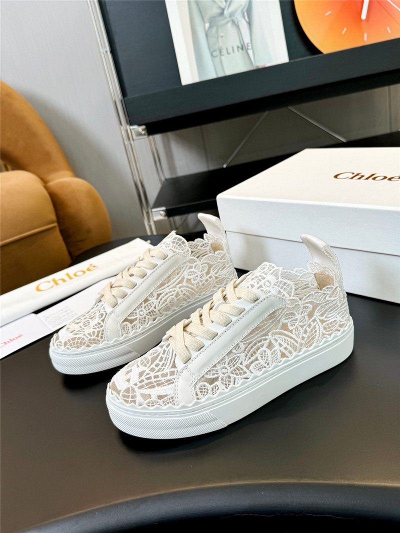 Chloé Lauren Sneaker in Mild Beige Lace & Leather