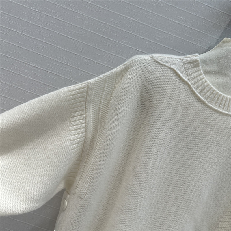 D10r simple round neck cashmere sweater replica clothing sites