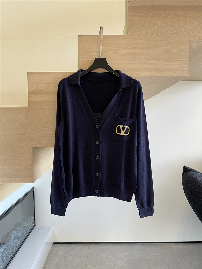 Va1e*ntin0 v neck knitted cardigan cheap replica designer clothes