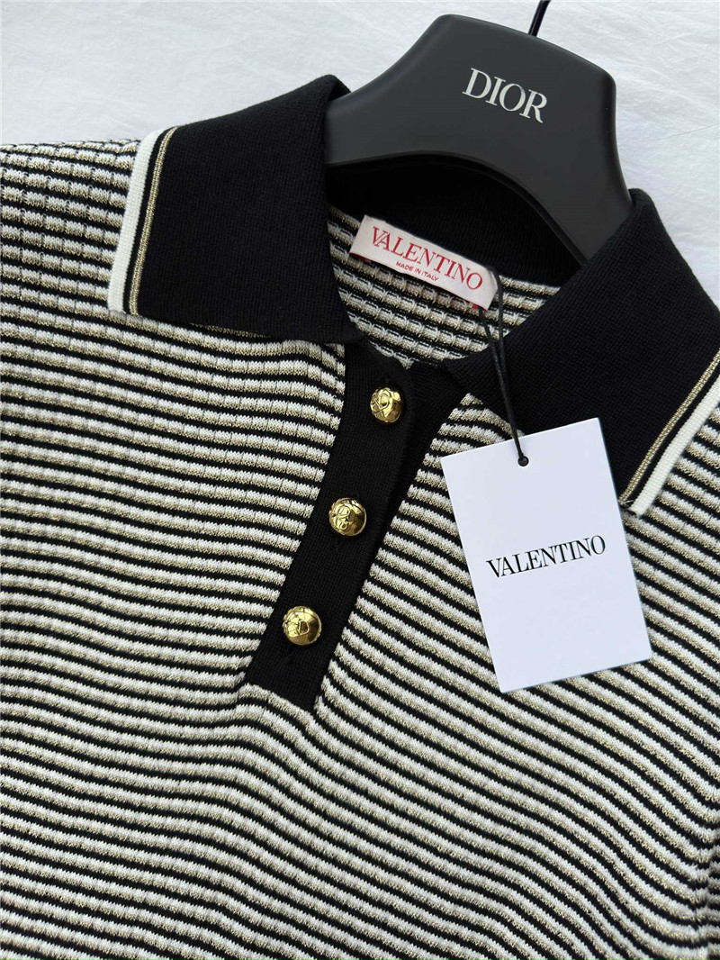 Va1e*ntin0 short sleeve metal button dress replicas clothes