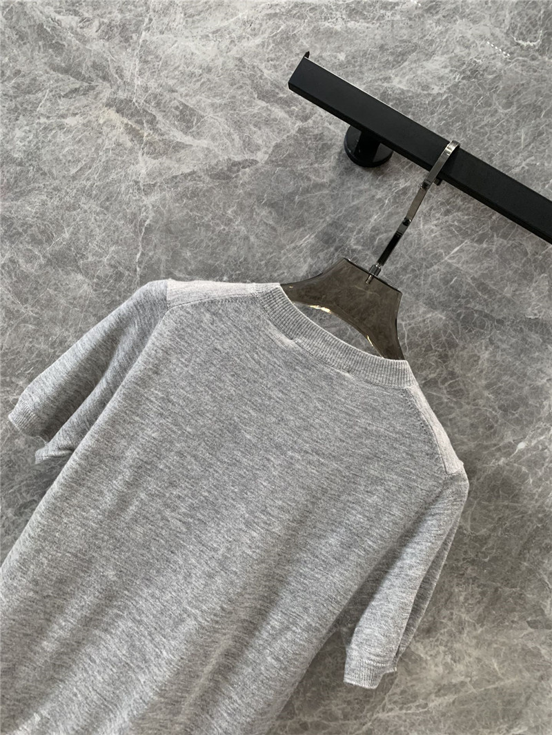 M1um1u grey short-sleeved sweater replica d&g clothing