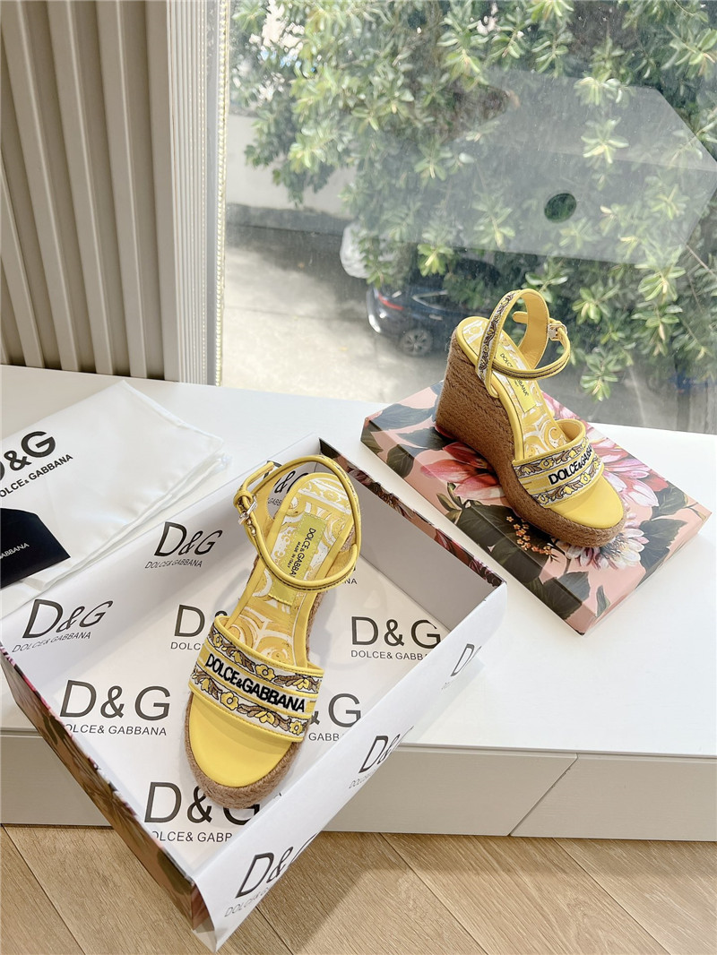 Dolce & Gabbana Wedge Sandals with Majolica Embroidery