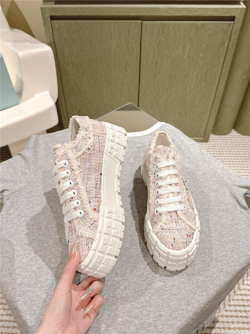 Pra*a double wheel tweed trainers in pink