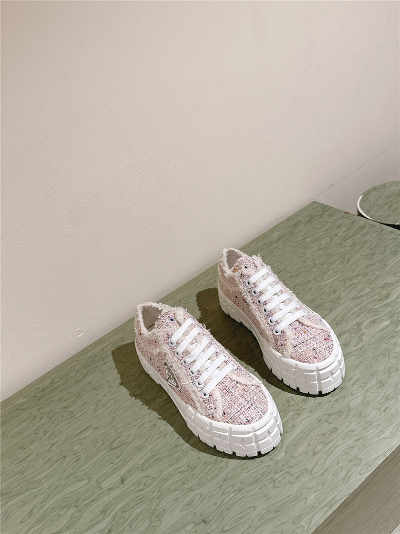 Pra*a double wheel tweed trainers in pink