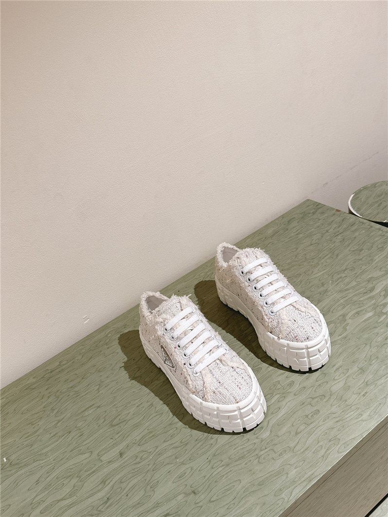 Pra*a double wheel tweed trainers in white