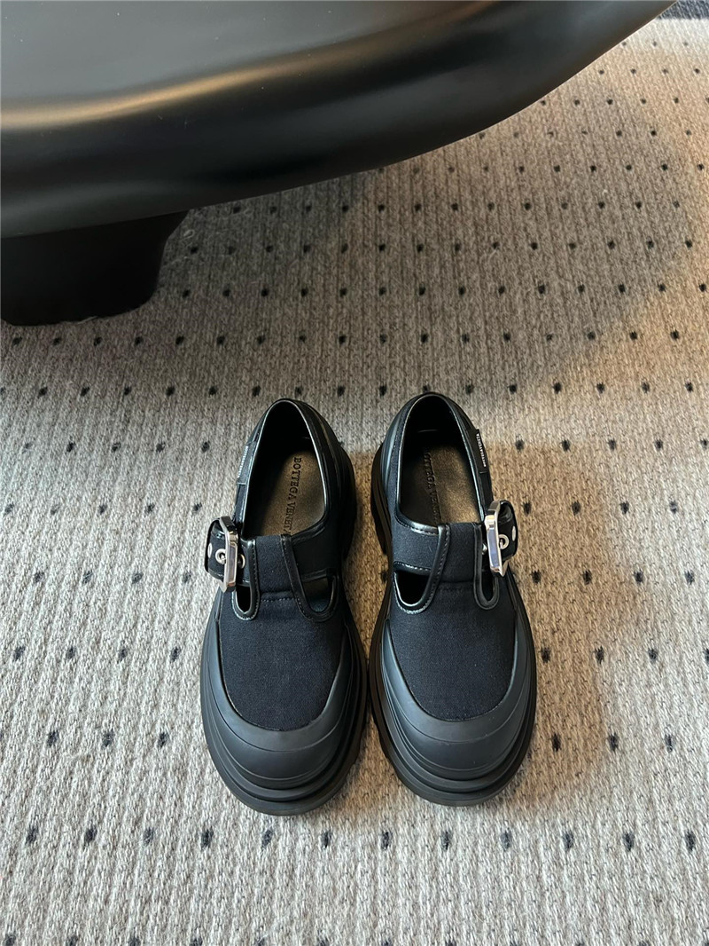 b0tt*ga Ven*ta canvas mary jane-style loafers