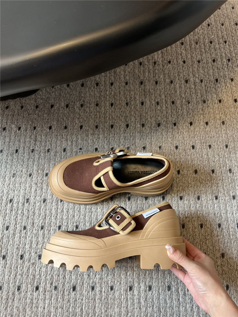 b0tt*ga Ven*ta trek mary-jane in brown and beige