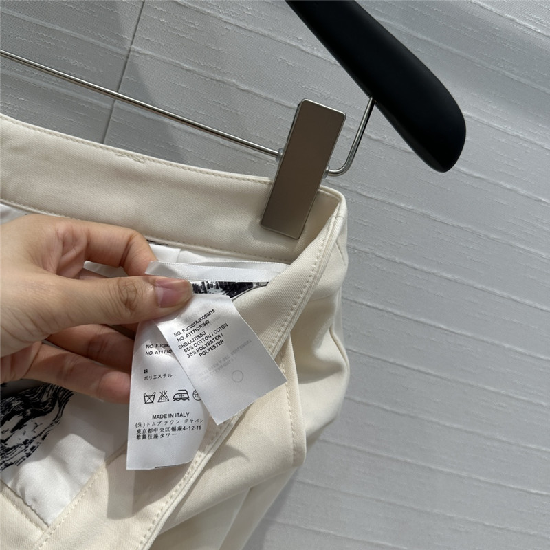 THOM BROWNE hem suit shorts replica clothes