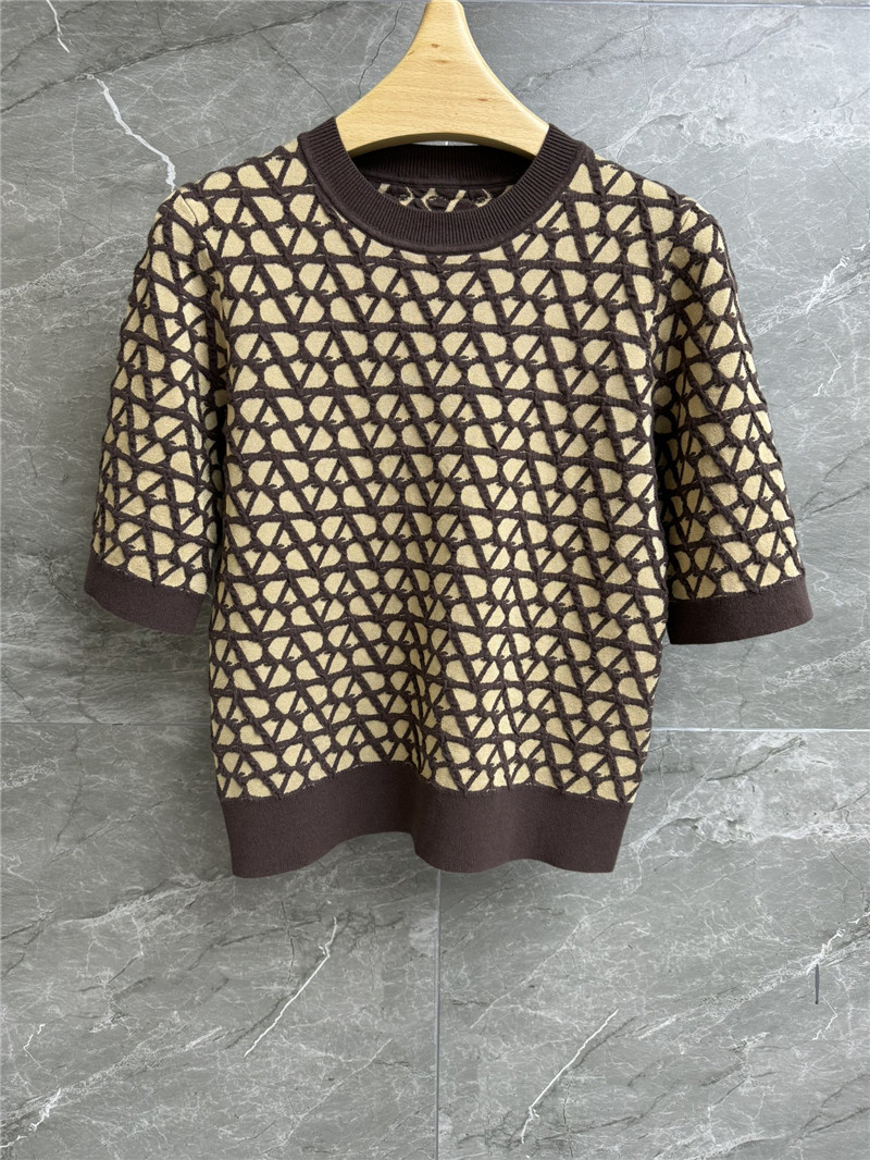 Va1e*ntin0 knitted short sleeve cheap replica designer clothes