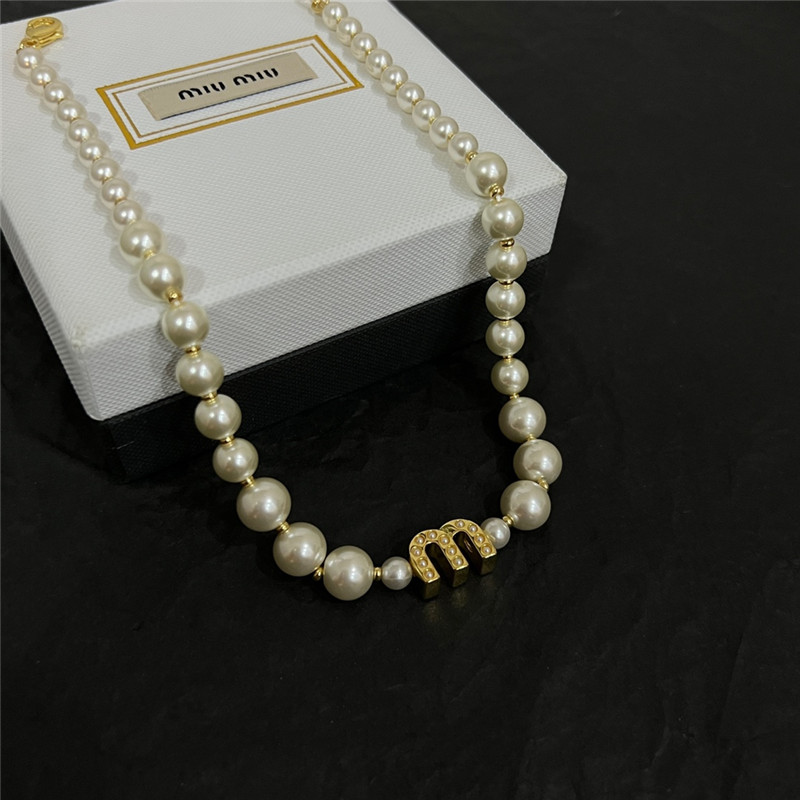 M1um1u pearl necklace