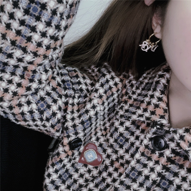 D10r letter pendant earrings