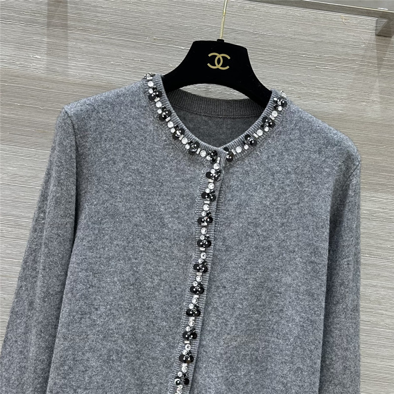 Va1e*ntin0 rhinestone collar design small cardigan replica clothes