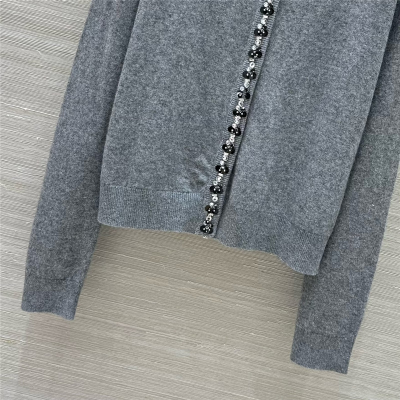 Va1e*ntin0 rhinestone collar design small cardigan replica clothes