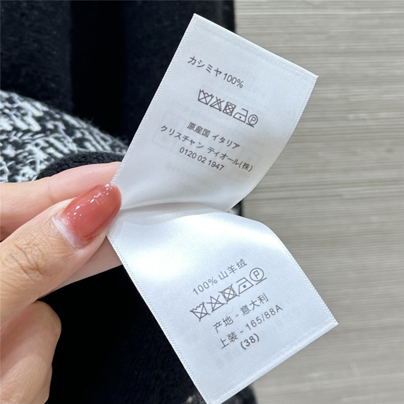 D10r embroidered cashmere sweater replica clothes