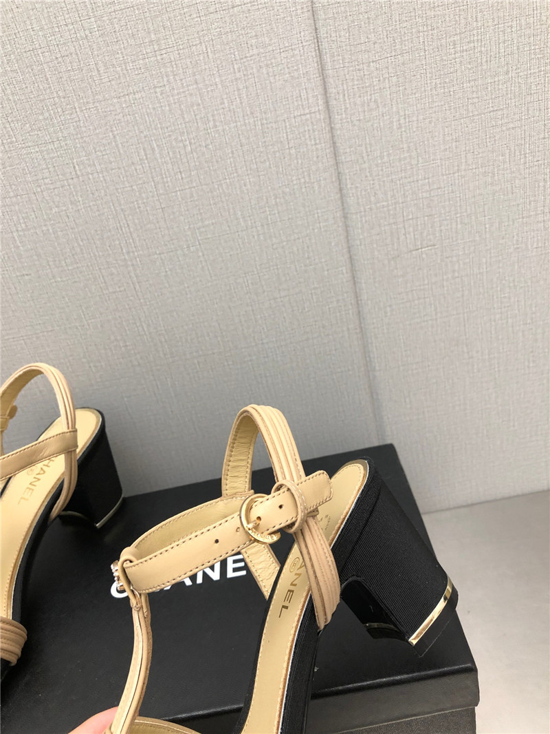 Ch**el cruise 2022/23 beige & black lambskin slingbacks pumps