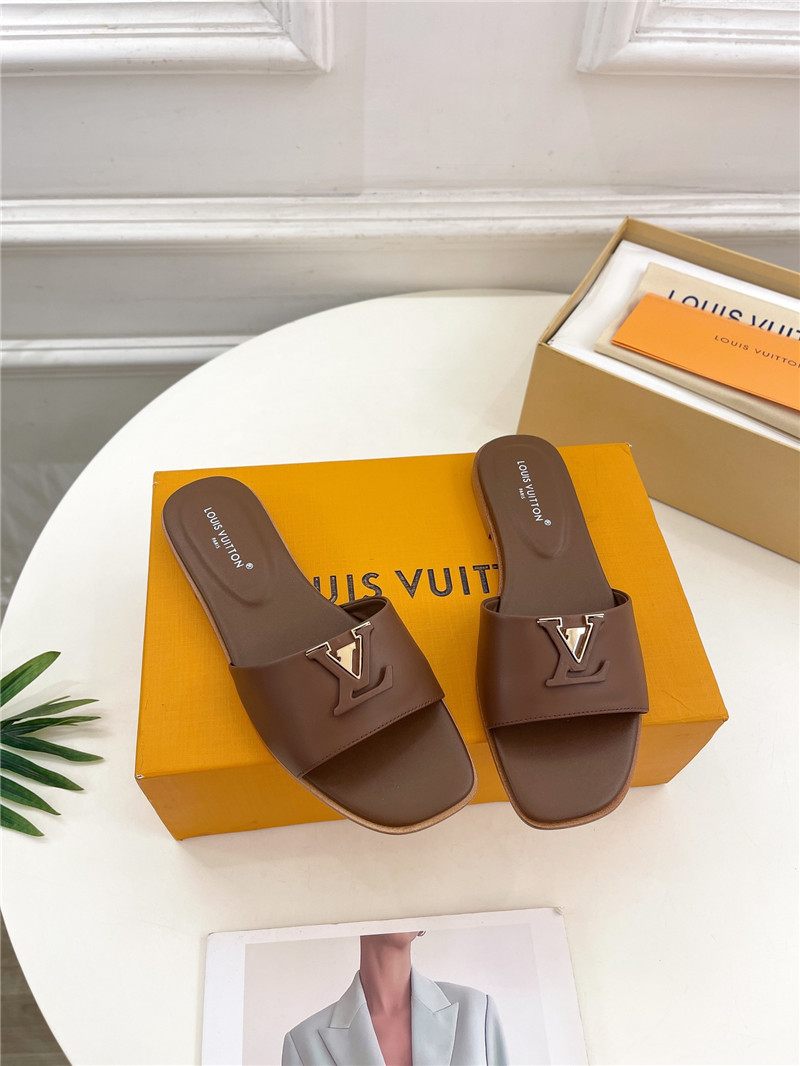 l0vis Vvtt0n lv capri flat mule brown
