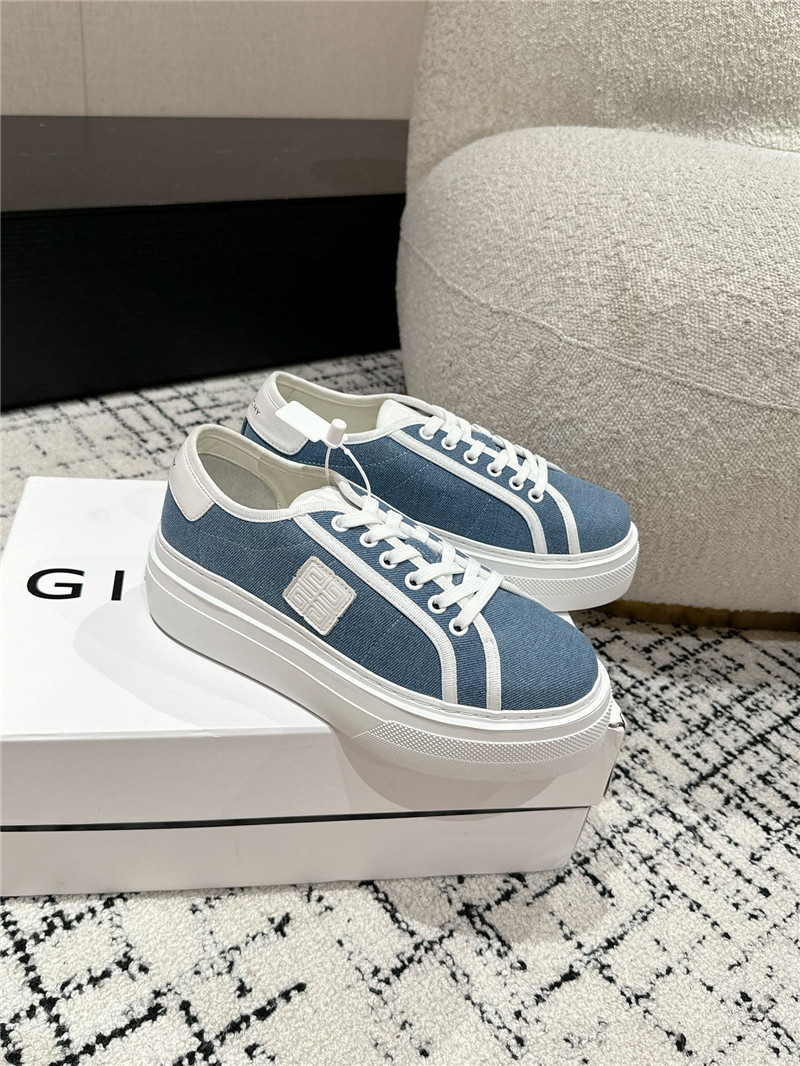Givenchy City Platform Sneakers in Canvas