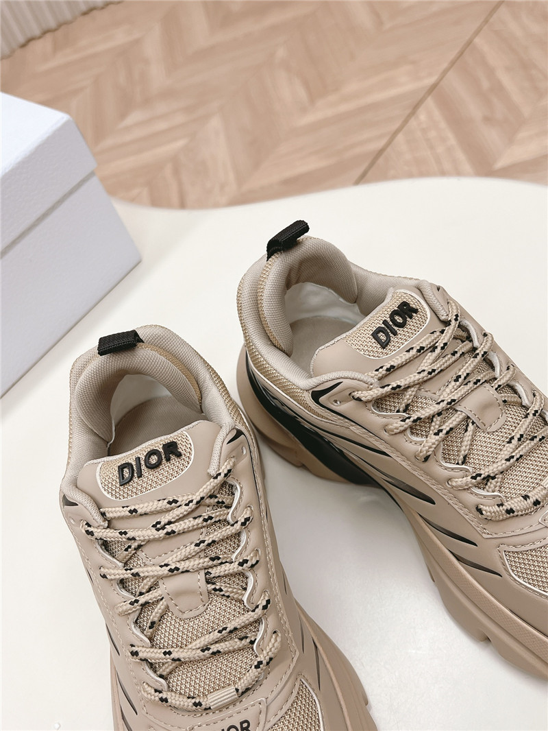 D10r b44 blade sneakers women