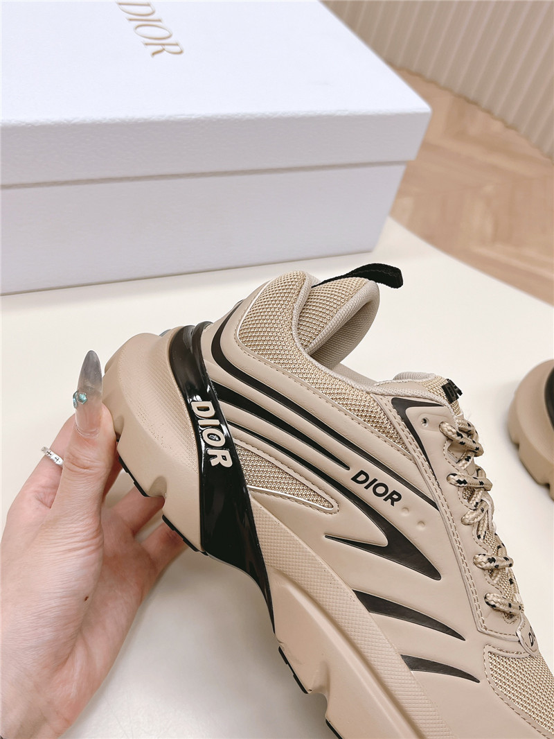D10r b44 blade sneakers women