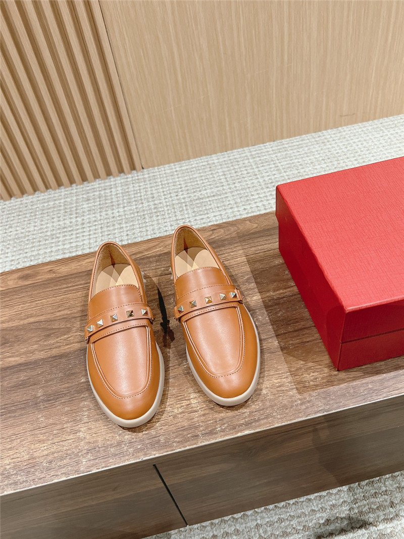 Va1e*ntin0 leisure brown nappa leather loafers