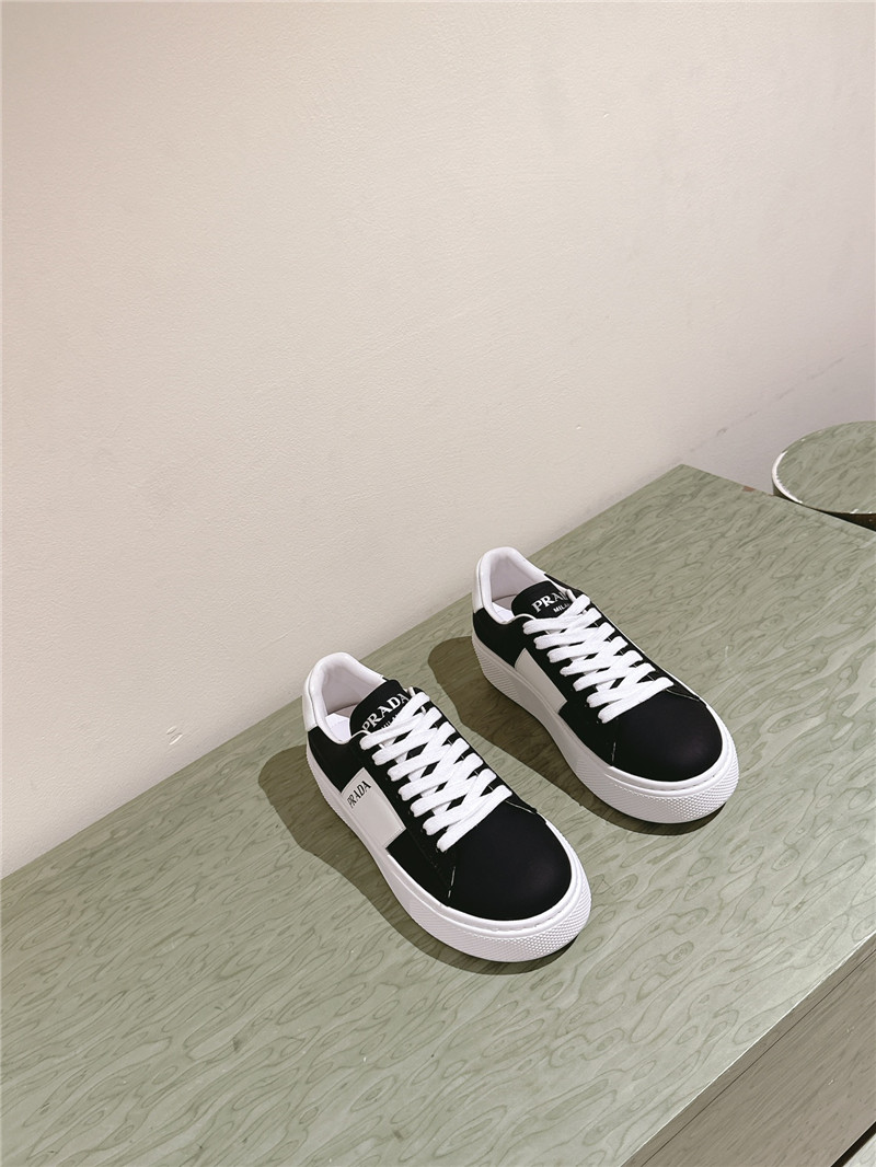 Pra*a laced low-top sneakers