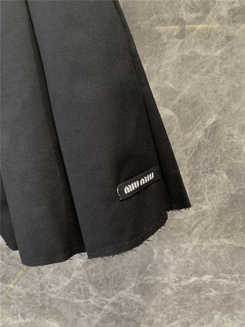 M1um1u micro-letter pleated apron-style pants skirt replicas clothes
