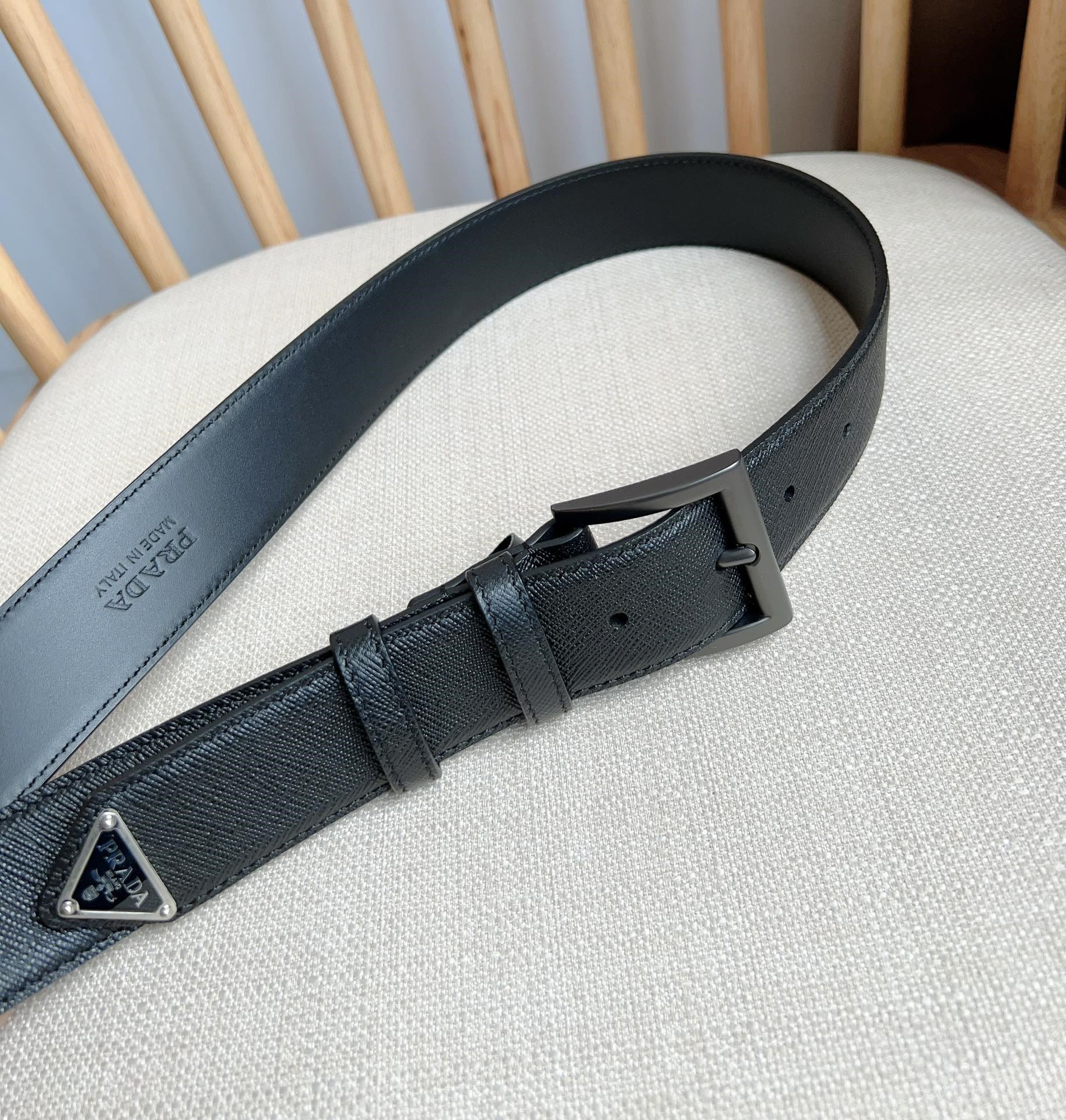 Pra*a triangle logo belt