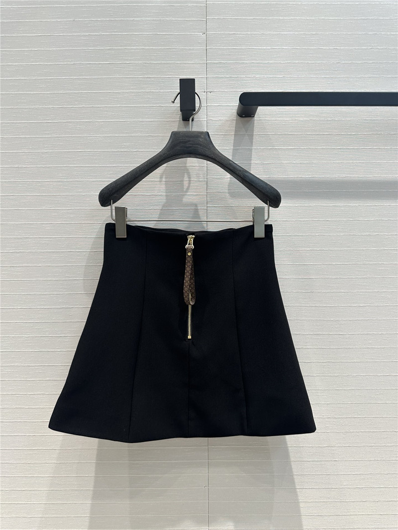 l0vis Vvtt0n lv forged metal button skirt replica d&g clothing