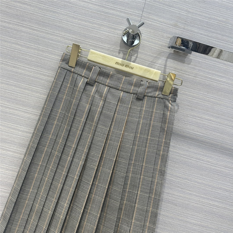M1um1u girls’ mid-length pleated skirt replica clothing sites