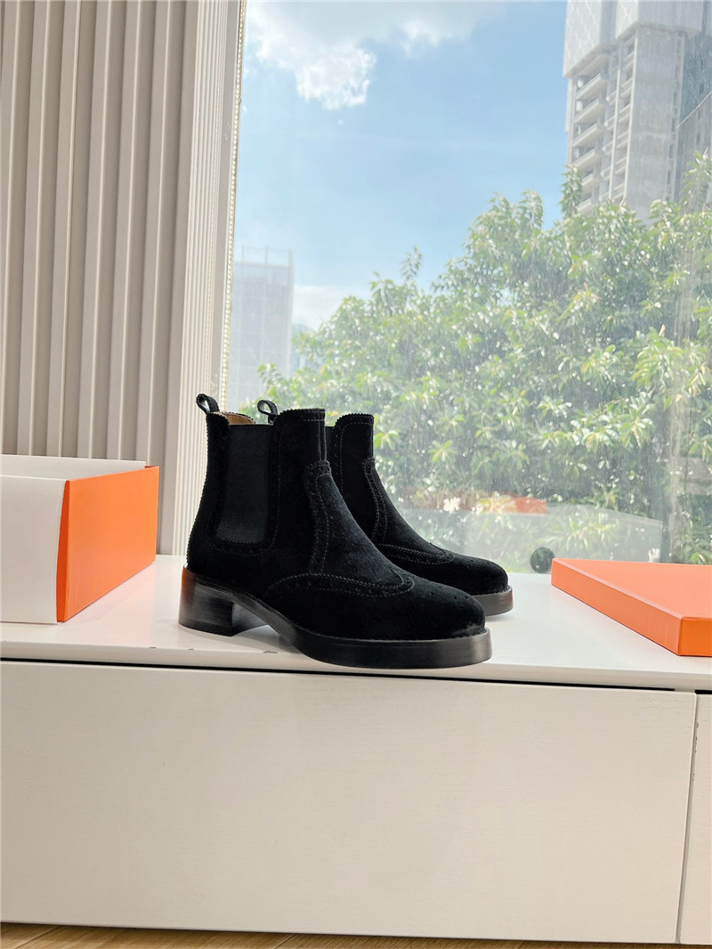 H**me5 suede chelsea boots
